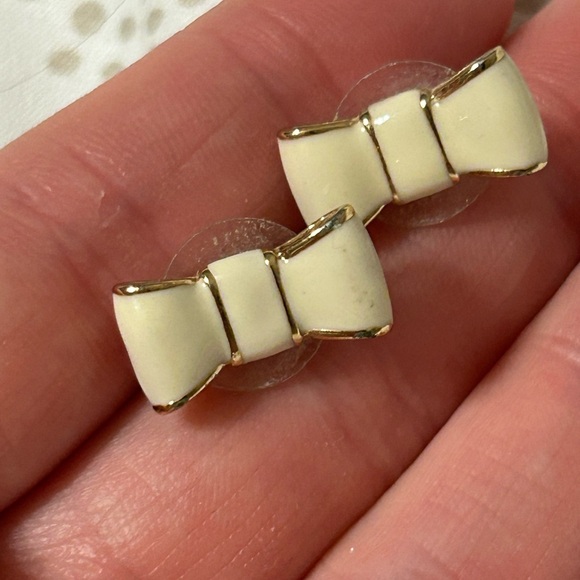 Kate Spade Cream and Gold Bow Earrings - Picture 2 of 3